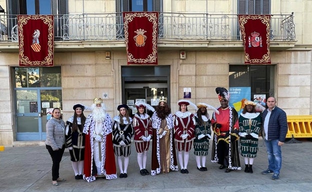 Imagen principal - La recepción de los Reyes Magos en Massamagrell. 