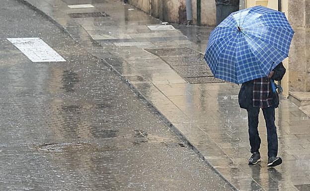 Aemet adelanta el regreso de las lluvias y activa el aviso amarillo en Valencia