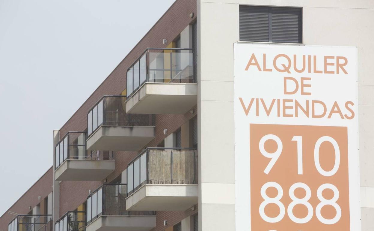 Edificio de viviendas en alquiler en Valencia. 