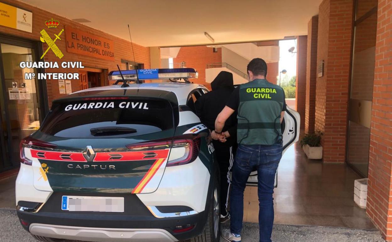 La Guardia Civil ha detenido al presunto autor del apuñalamiento. 