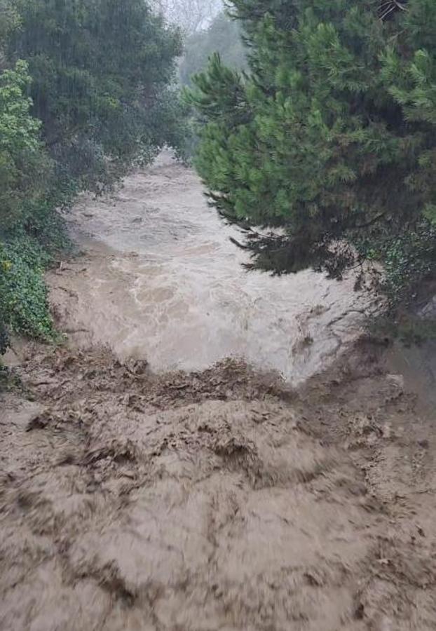 Imagen de una riada provocada por las tormentas. 