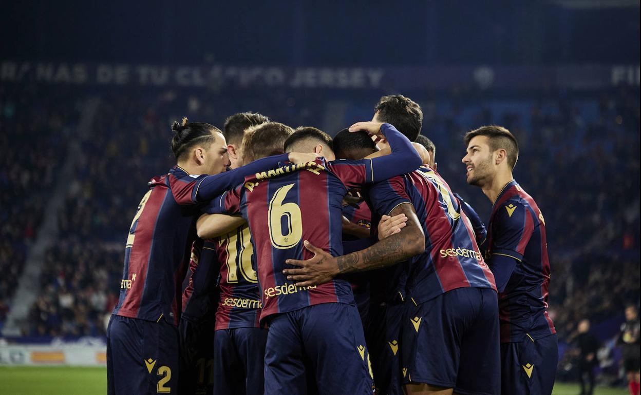 El Levante sueña con el ascenso
