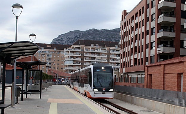 Llegada del TRAM a Dénia este lunes. 