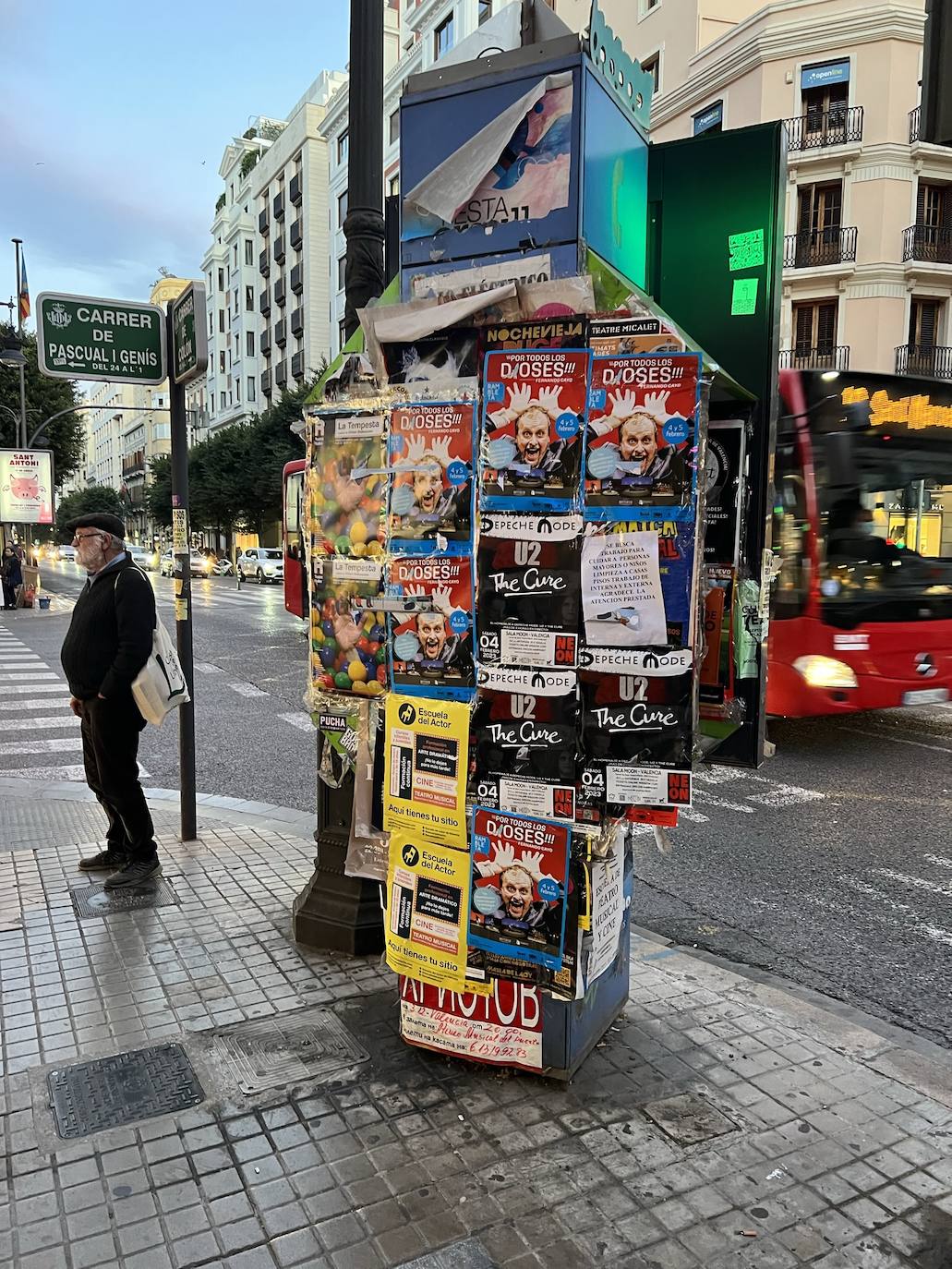 La asociación Pla del Remei reclama un plan de choque para mejorar mantenimiento y limpieza, lo que extienden a todo el Ensanche