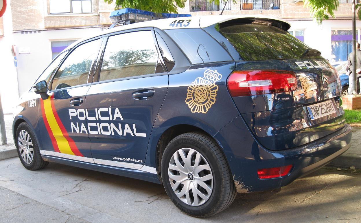 La Policía Nacional detuvo al presunto agresor de una mujer en Ontinyent. 