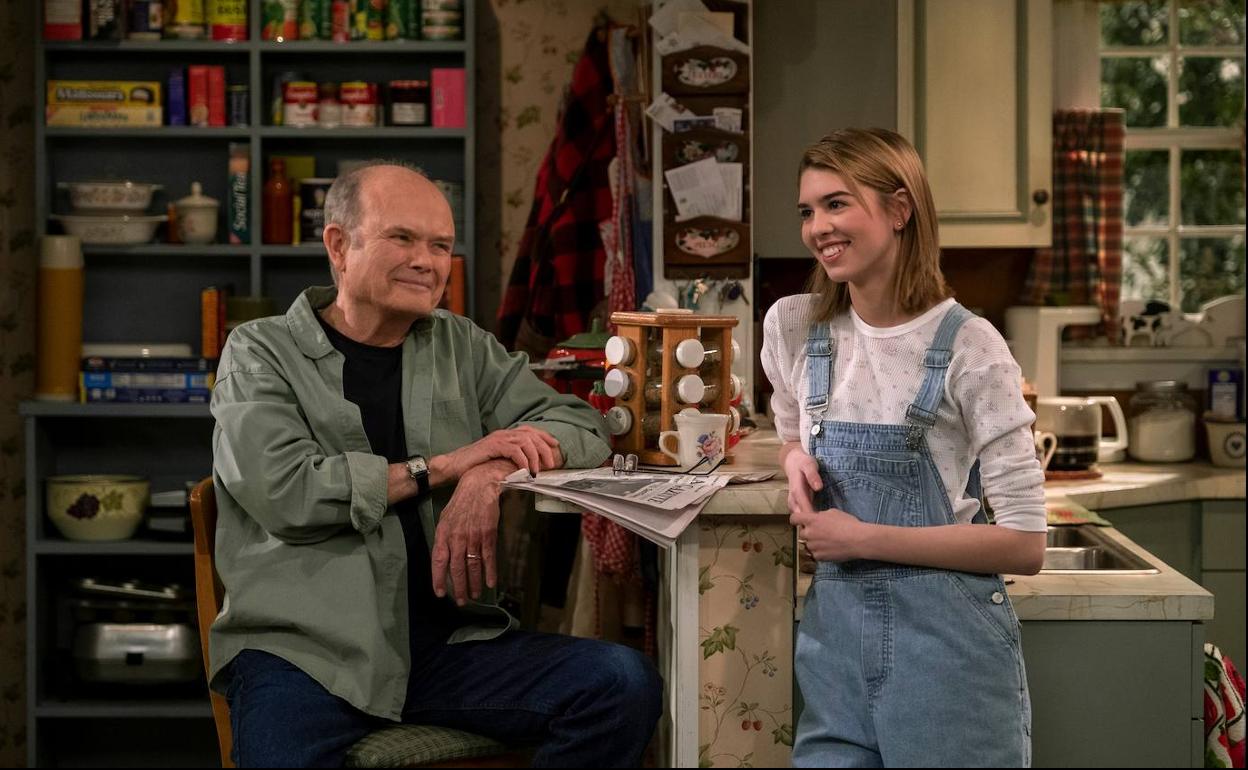 Kurtwood Smith y Callie Haverda, en un fotograma de 'Aquellos maravillosos 90'.