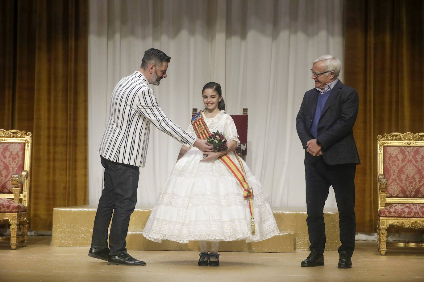 Fotos: Las falleras mayores de Valencia ensayan la exaltación