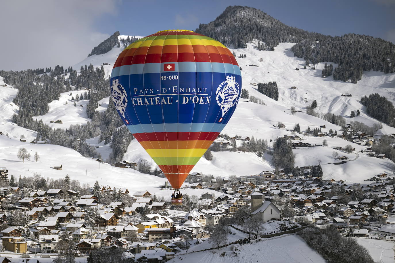 Fotos: Viaje en globo por los bellos parajes nevados de Suiza