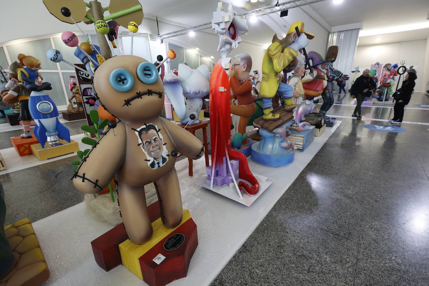 Fotos: Arranca la Exposició del Ninot 2023