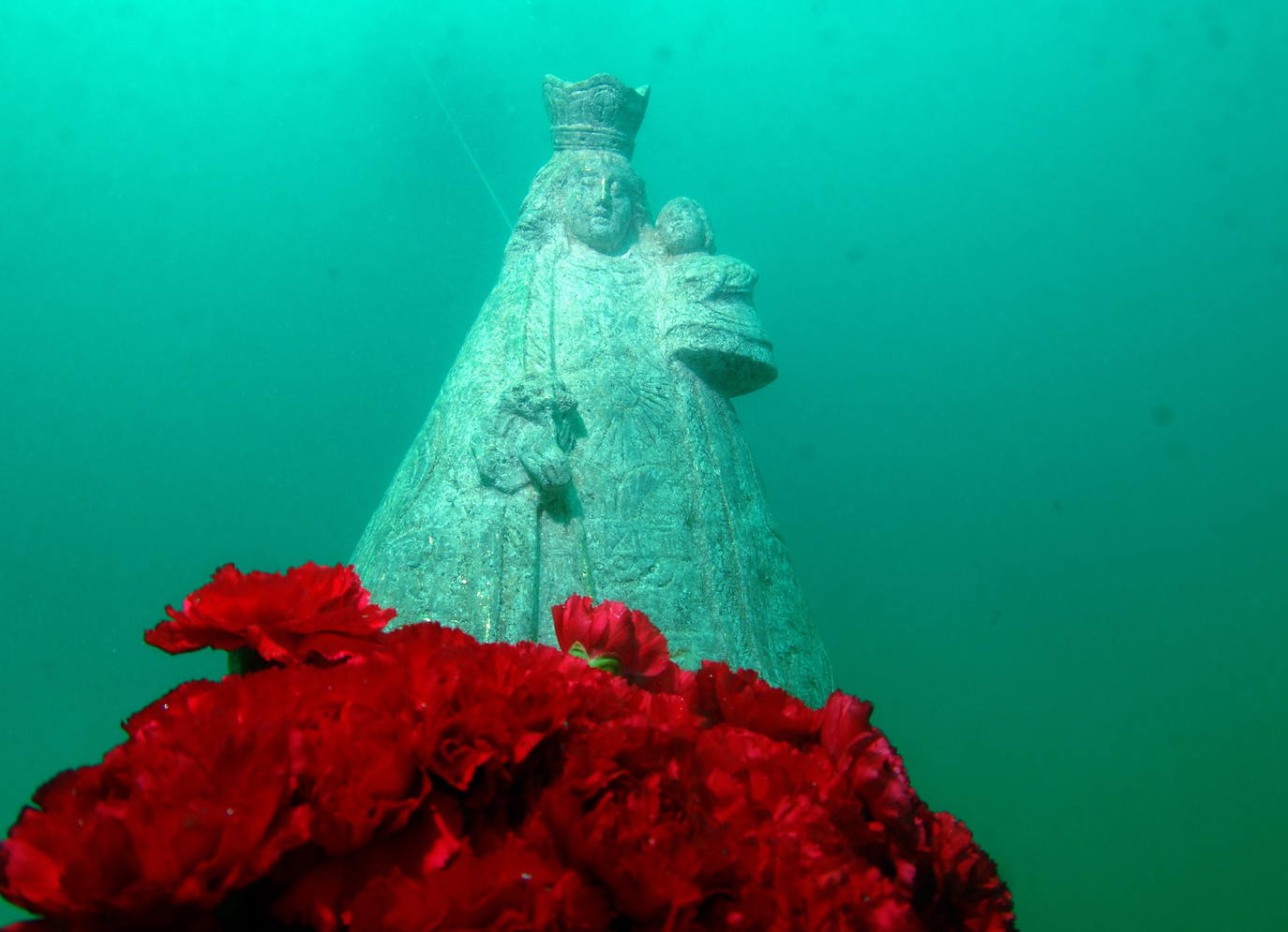 Virgen sumergida en el Puerto de Valencia