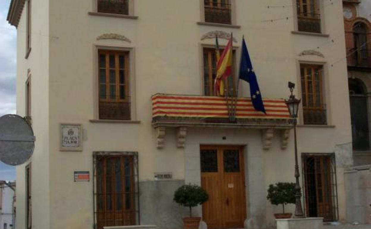 Fachada Ayuntamiento Albaida. 