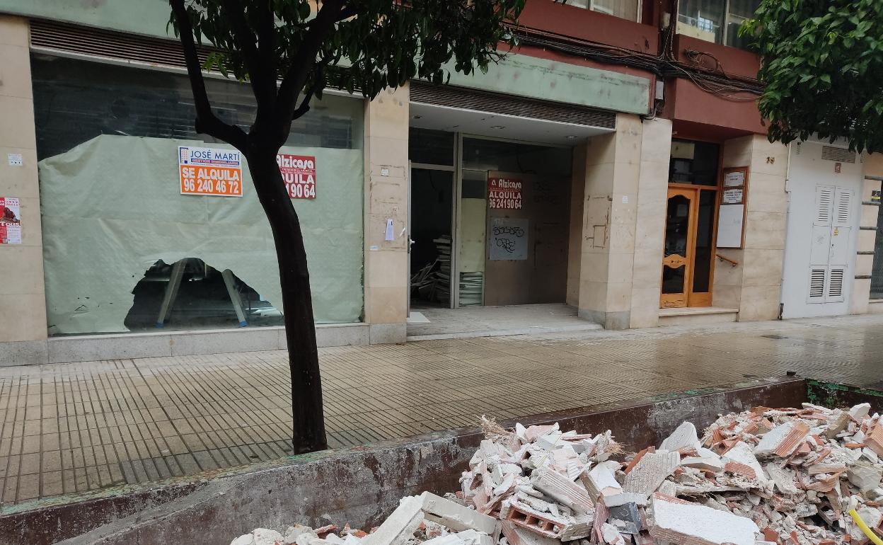 Obras en el local del futuro juzgado de violencia de Alzira. 