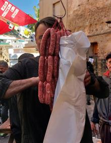 Imagen secundaria 2 - Casa Granero de Serra: La Matanza del cerdo | Serra revive la fiesta de La Matanza, la tarea doméstica que daba de comer durante el invierno