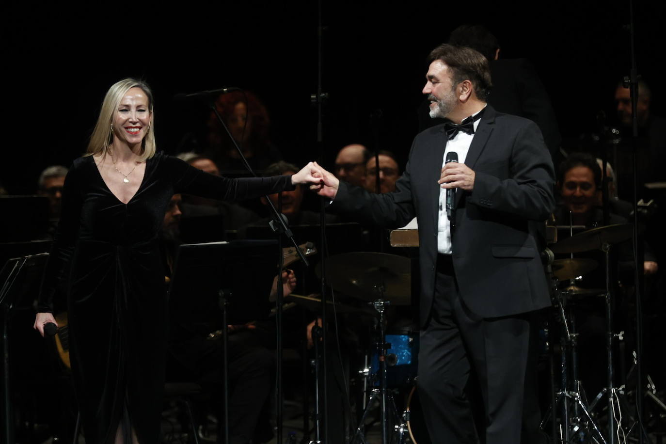 Fotos: Francisco regresa a los escenarios valencianos el mismo día en el que la capital del Turia &#039;resucita&#039; a Nino Bravo