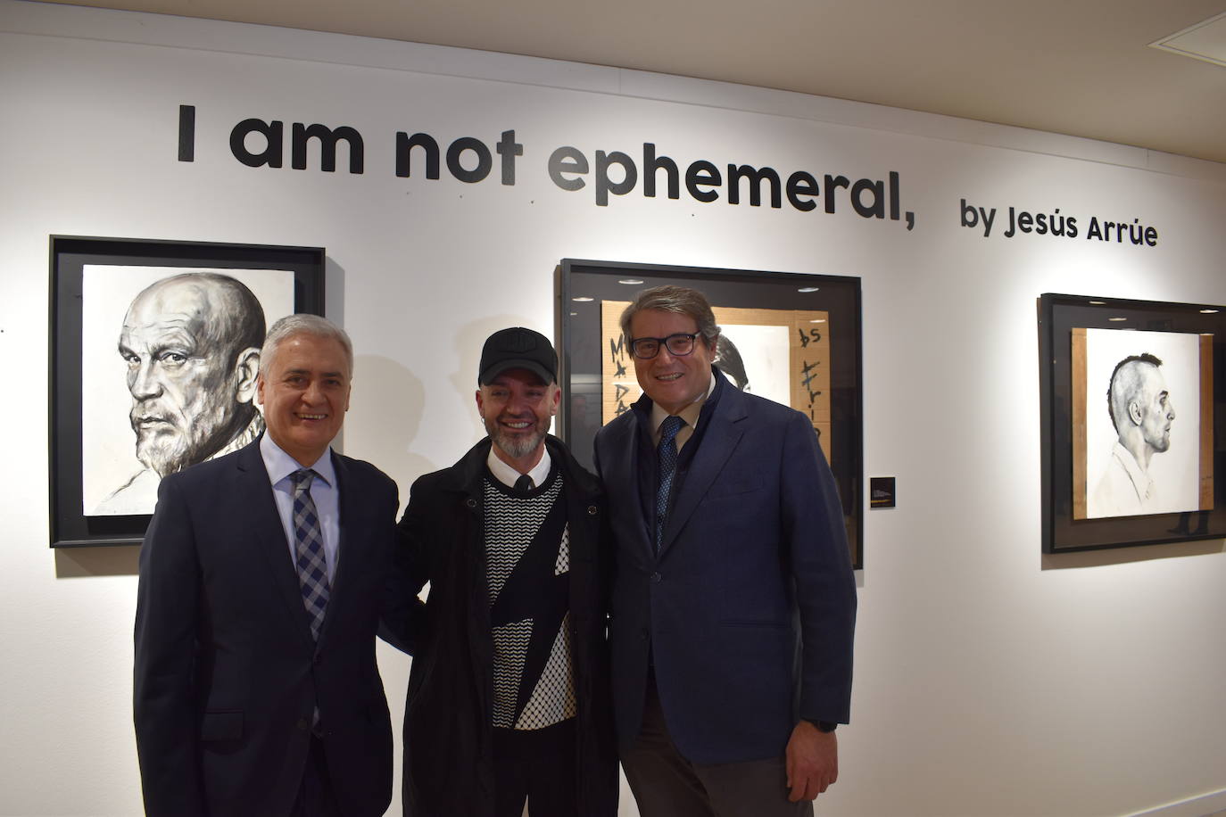 Inauguración de la exposición de Jesús Arrúe en El Corte Inglés.