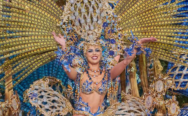 Adriana Peño Fumero, Reina del Carnaval de Tenerife 2023