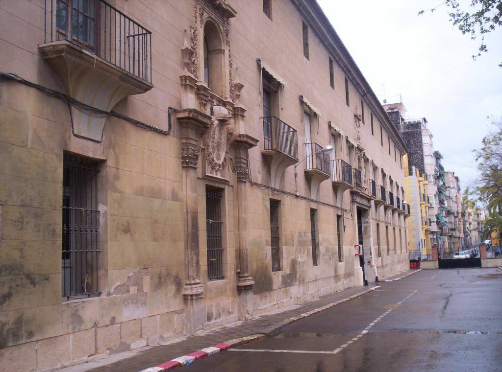 Fachada de la Casa de la Misericordia, en Las Cigarreras.