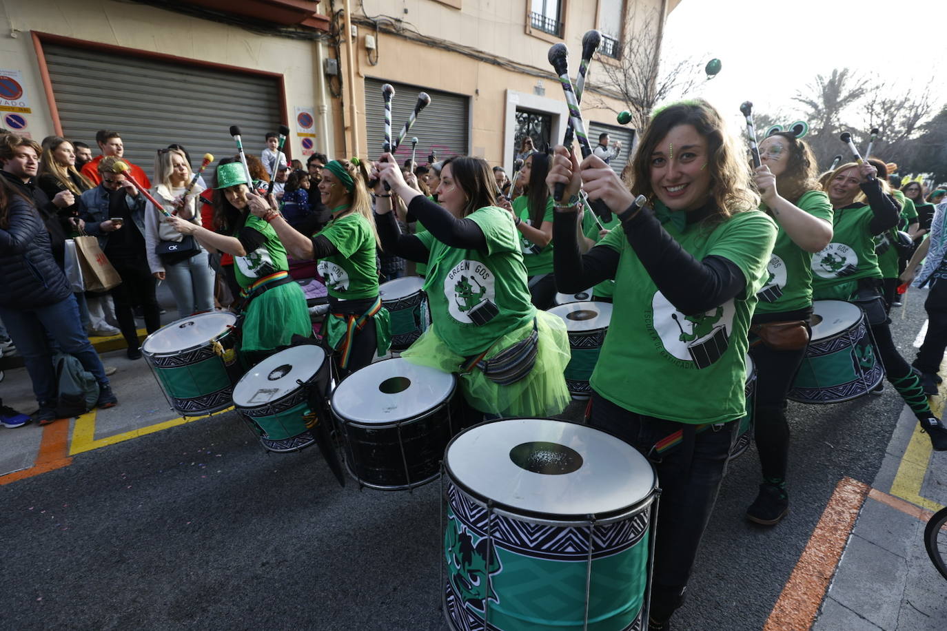 Fotos: El carnaval más multicolor llena Ruzafa