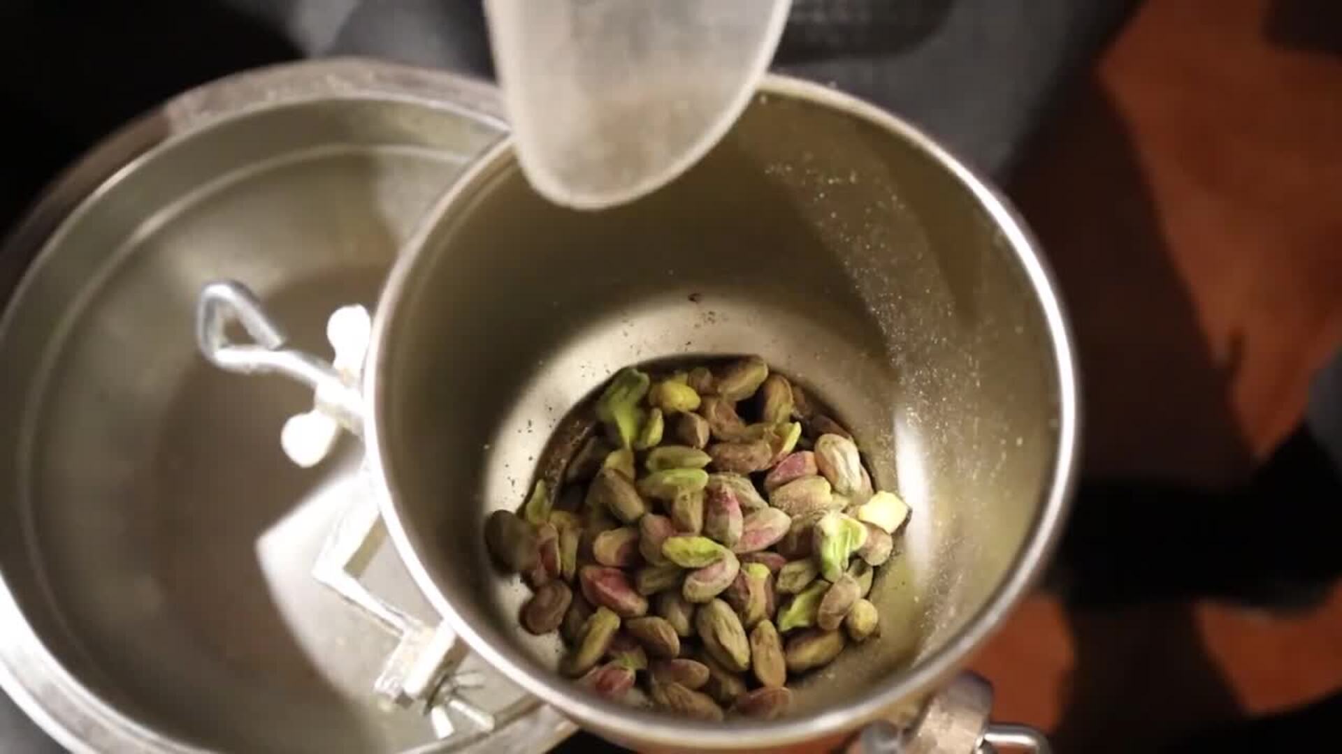 Cremacuadrado, el nuevo "jugo de pistacho" elaborado por dos jóvenes en Ciudad Real con el cultivo s