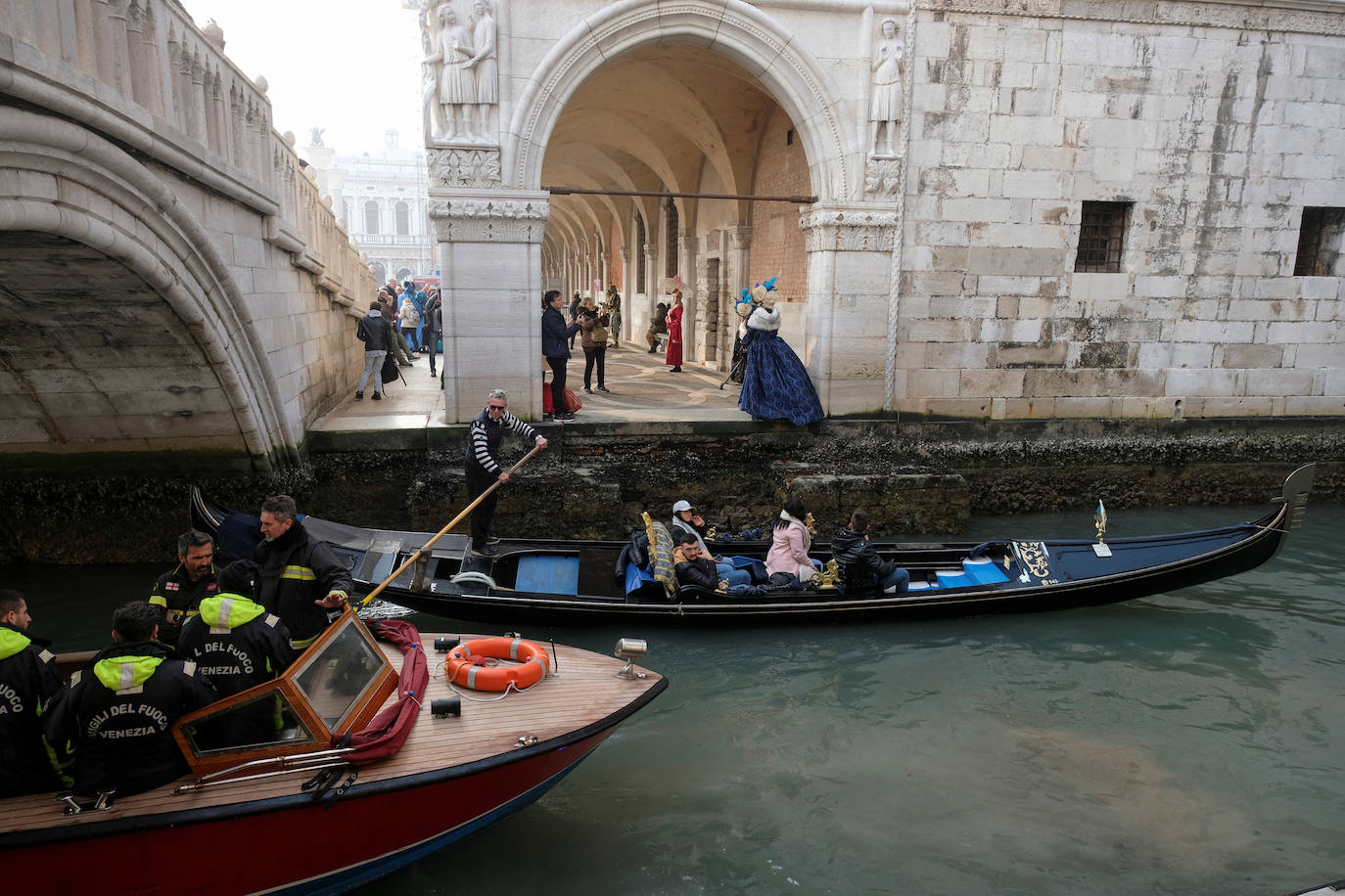 Fotos: El &#039;acqua bassa&#039; vacía los canales en Venecia