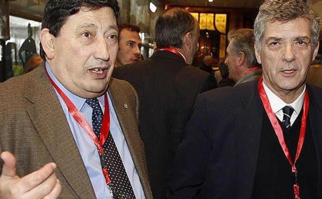 Victoriano Sánchez Arminio, junto a Ángel María Villar en 2017, cuando ambos ocupaban aún sus cargos de responsabilidad.