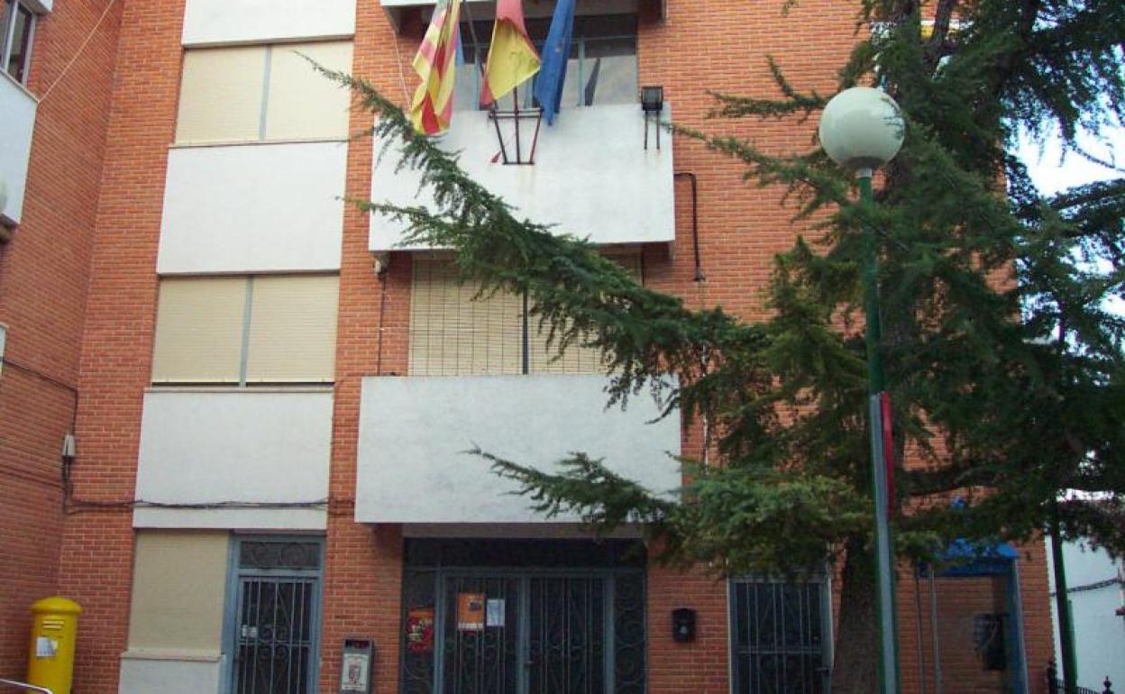 Fachada del Ayuntamiento de Alfarrasí. 