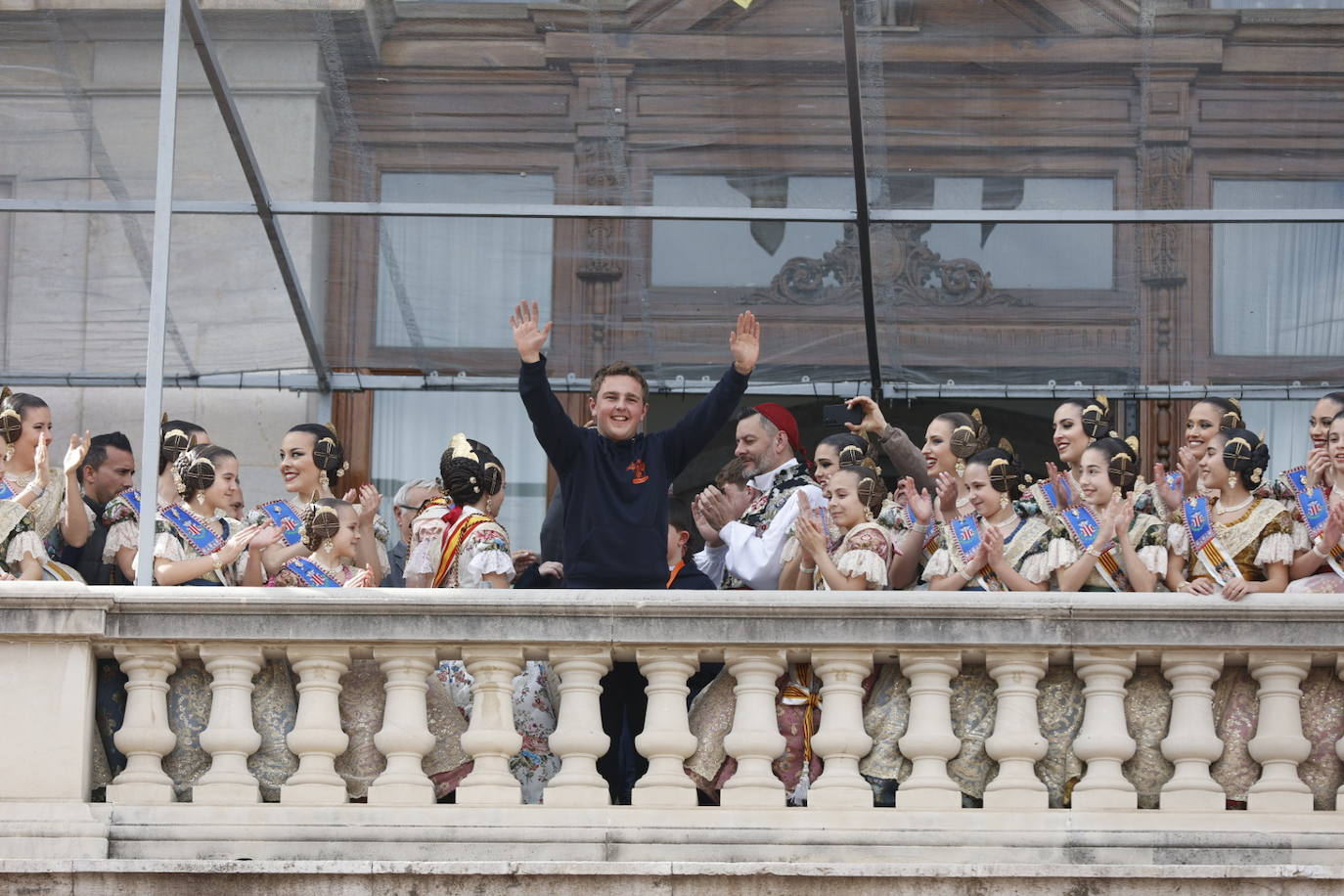 Fotos: Primera mascletà de las Fallas 2023