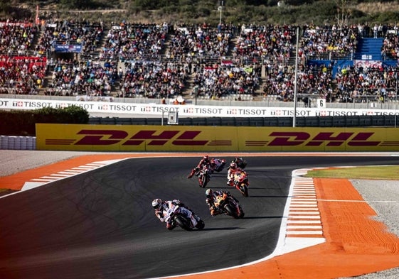 Jorge Martín, durante la carrera en la que luchó por el título de MotoGP en Cheste.