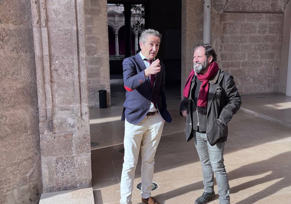 A la izquierda, Nicolás Bugeda, actual gerente del Centro del Carmen y del Consorcio de Museos de la Comunitat.