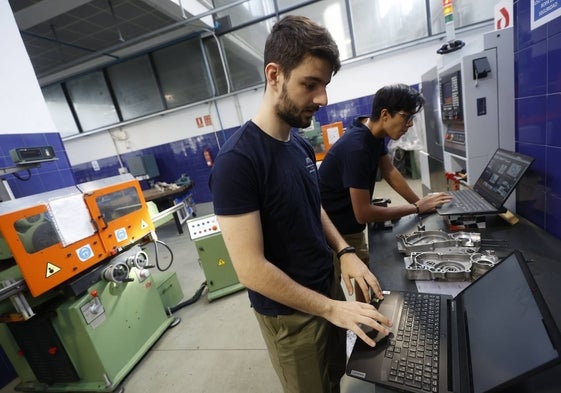 Alumnos del centro integrado Ciutat de L'Aprenent.