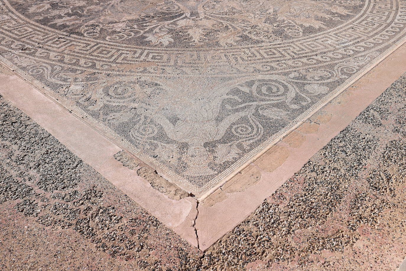 Grecia inaugura el espectacular palacio restaurado de Filipo II