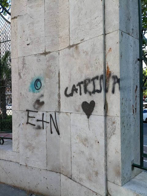 Fotos del abandono en el mercado de Abastos de Valencia