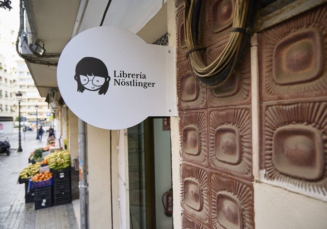 Letrero de la nueva librería en el barrio de Zaidía.