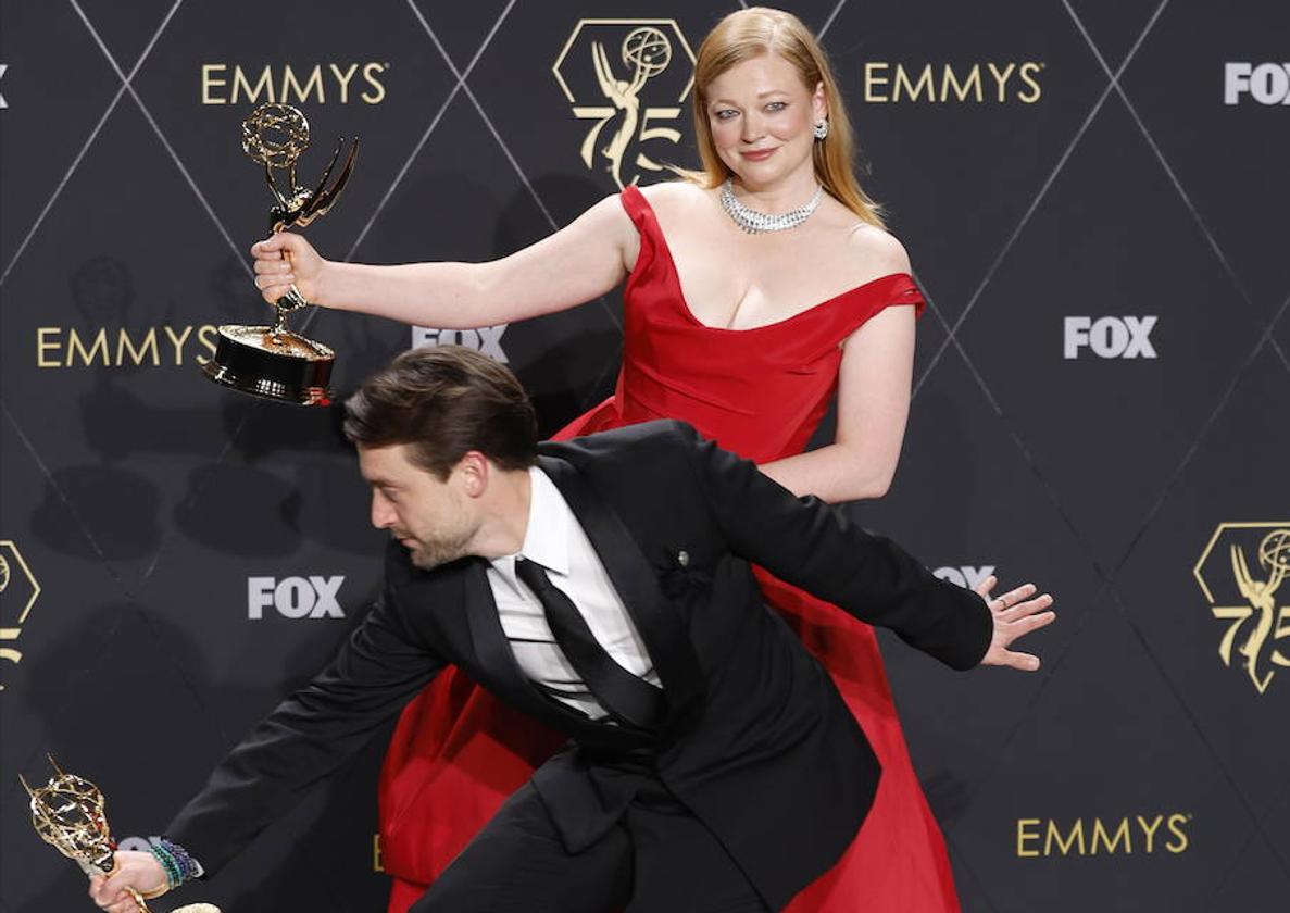 Actores de la serie Sucession en los Premios Emmy 2024.