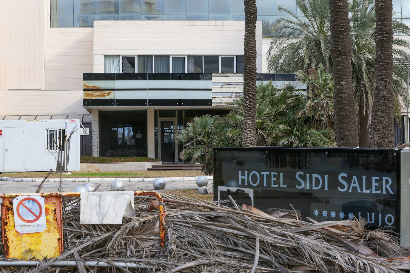 El hotel Sidi Saler, atrapado en el tiempo