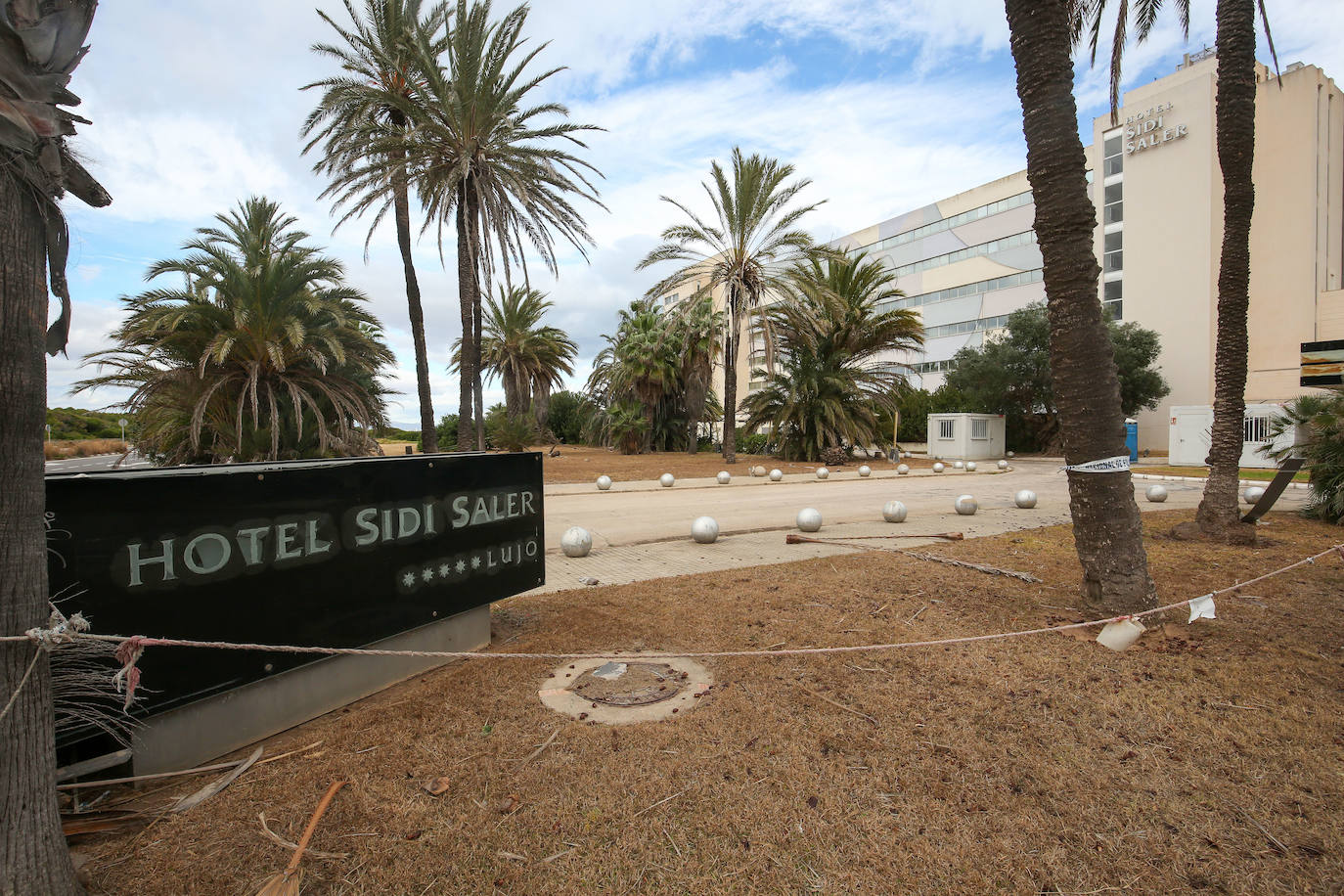 El hotel Sidi Saler, atrapado en el tiempo