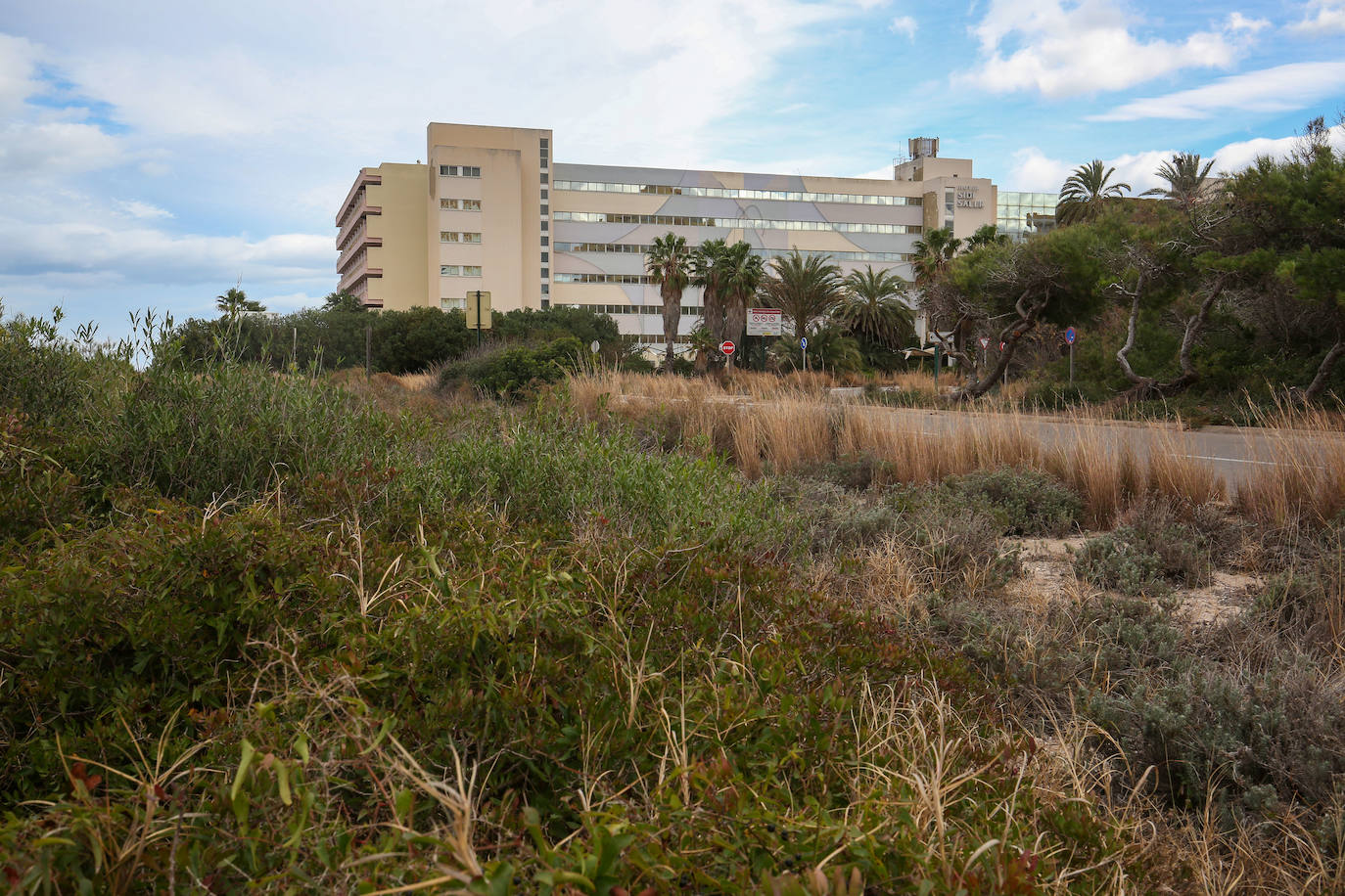 El hotel Sidi Saler, atrapado en el tiempo