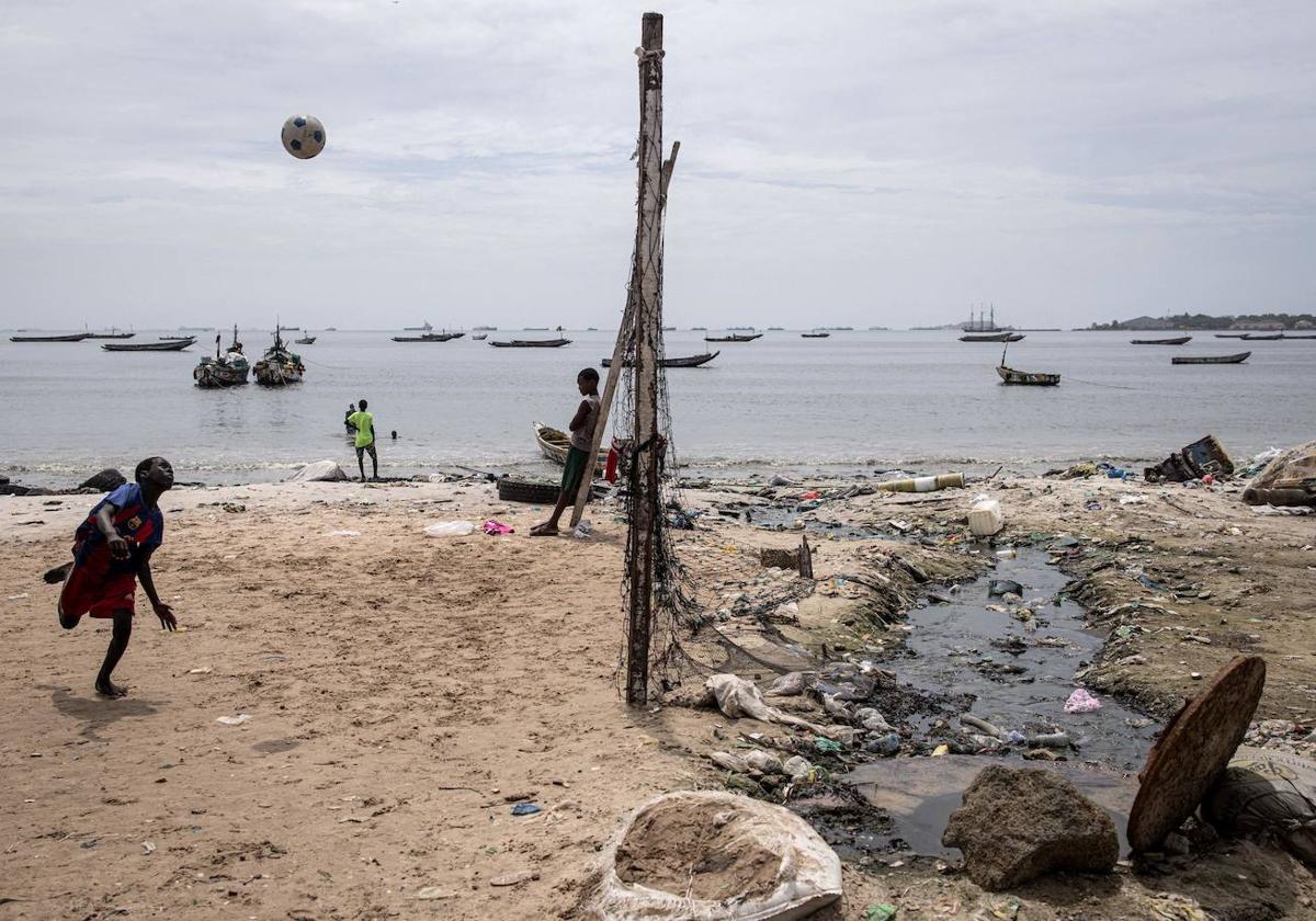 Hann Bay, la cara B de Dakar: de paraíso a vertedero