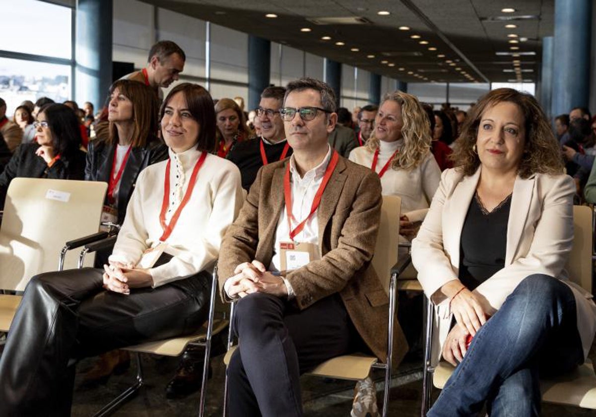 La ministra Diana Morant, junto al ministro de la Presidencia, en la convención del PSOE.