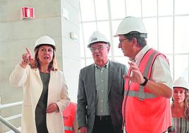 La alcaldesa en las obras del Palau de la Música.