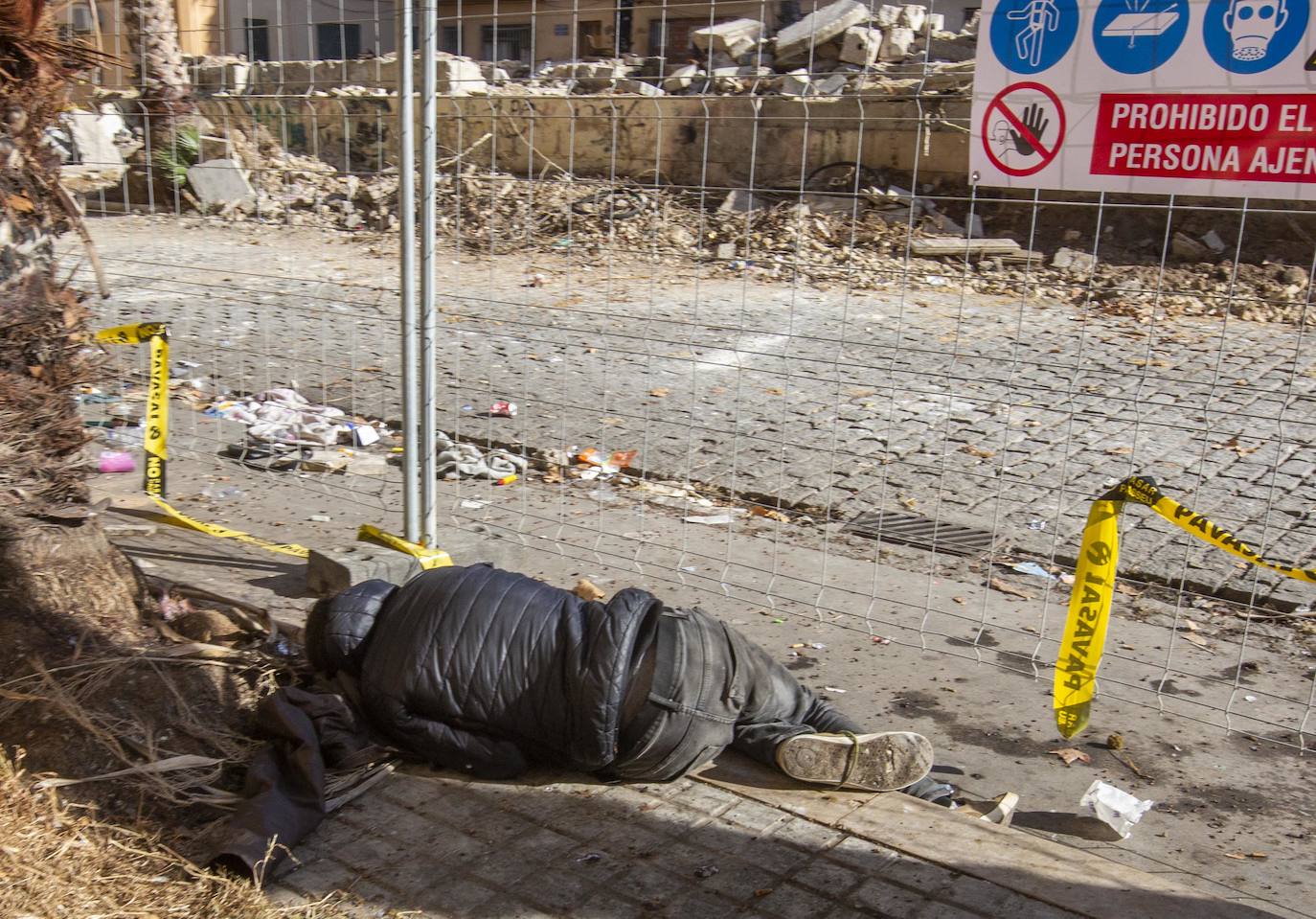 La cara y la cruz del barrio de la Malvarrosa en Valencia