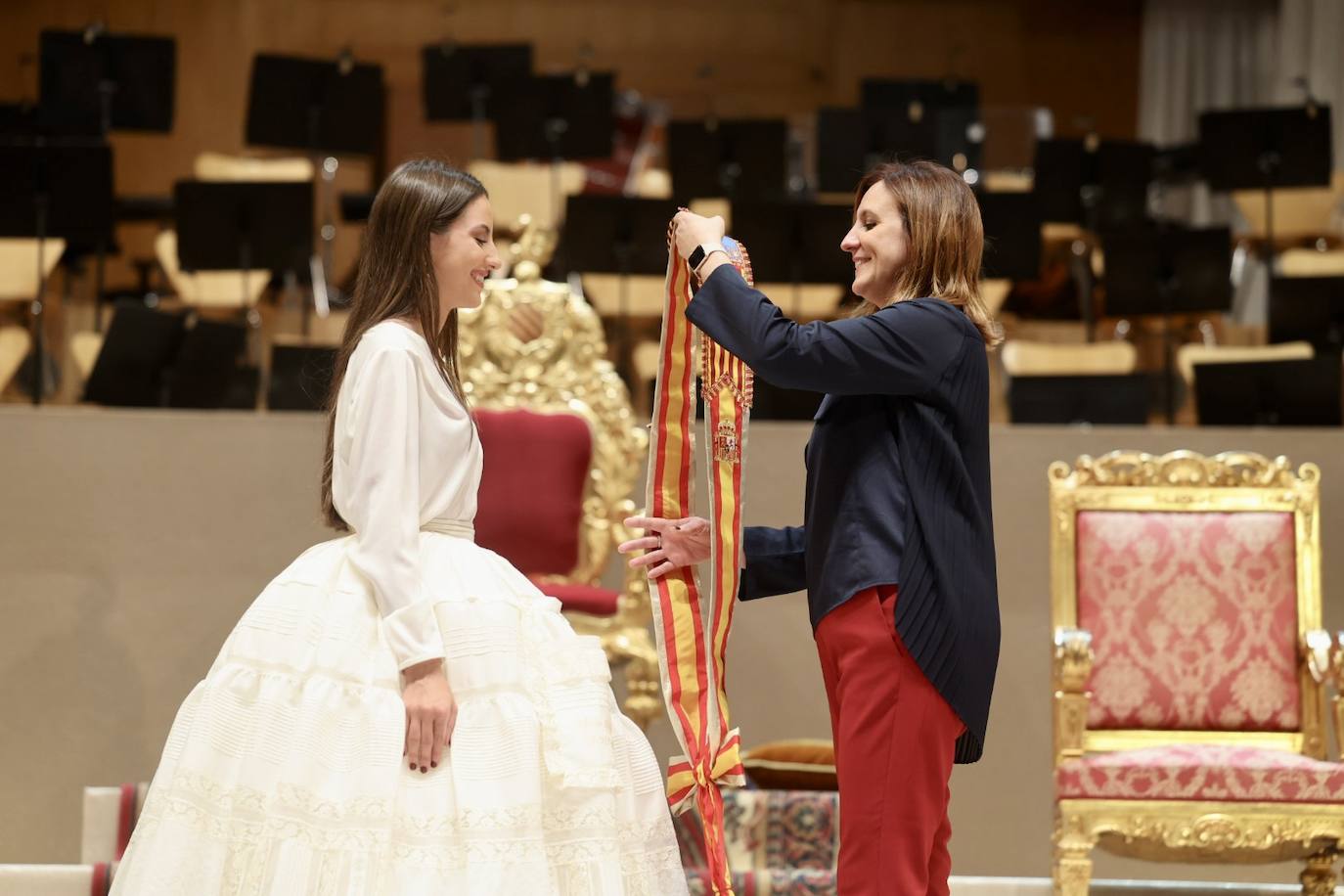 Ensayo de la exaltación de las falleras mayores de Valencia