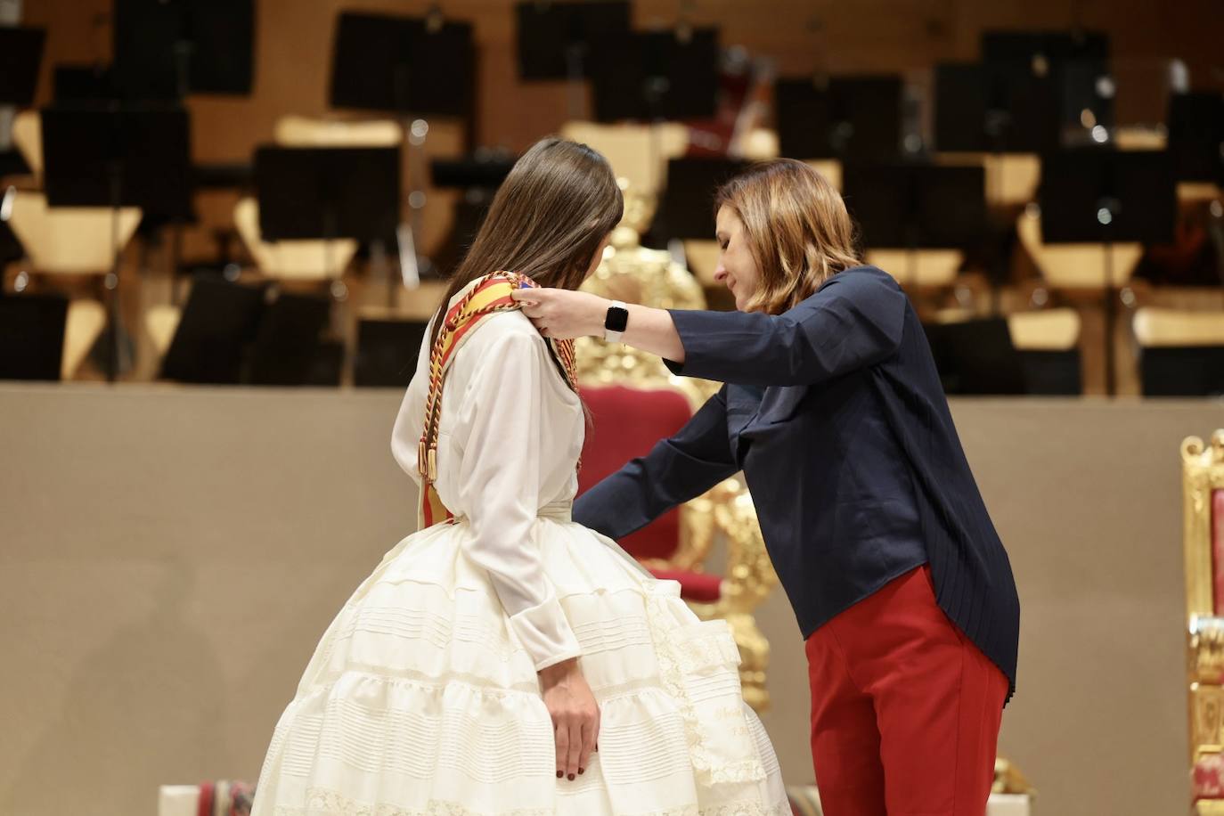 Ensayo de la exaltación de las falleras mayores de Valencia