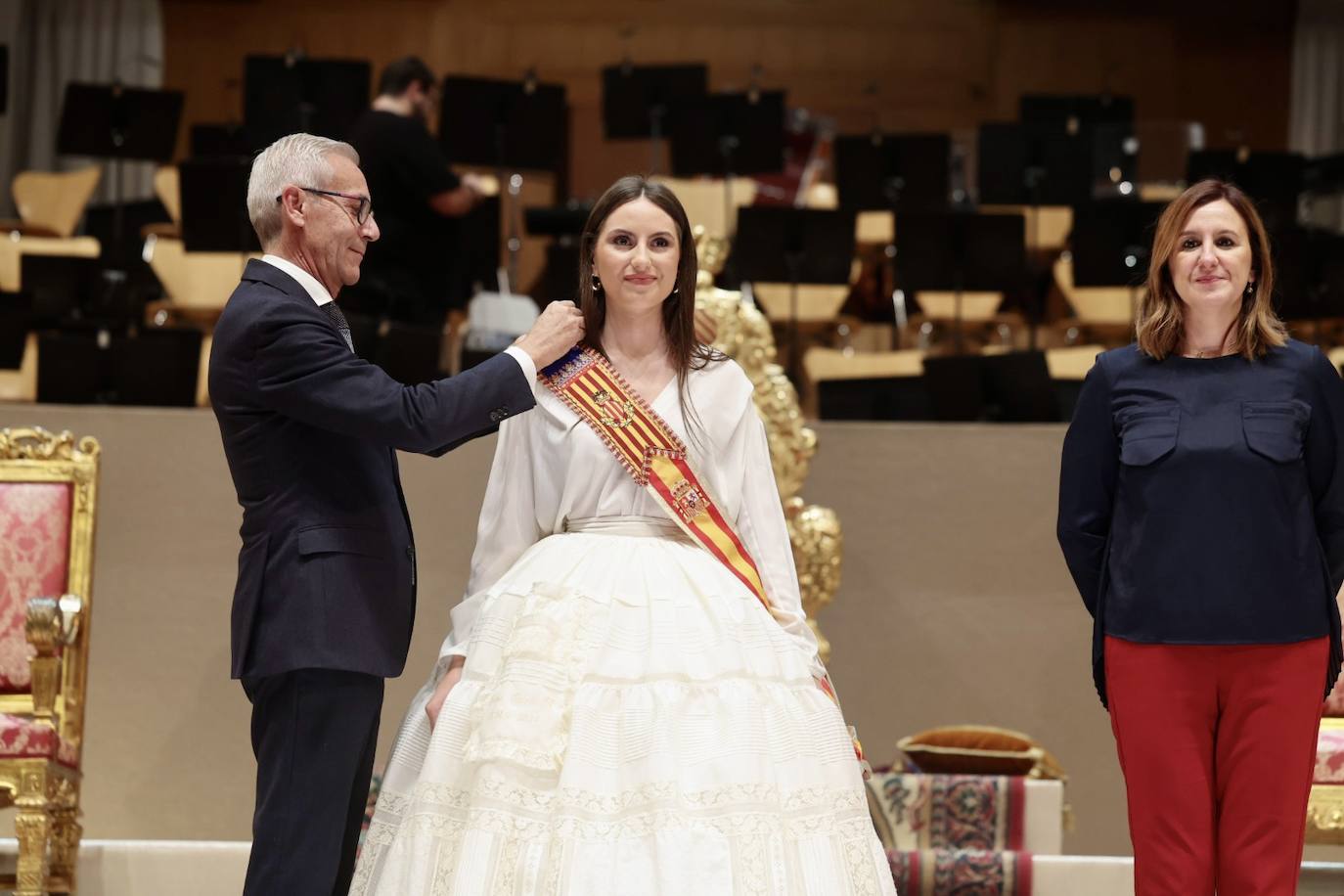 Ensayo de la exaltación de las falleras mayores de Valencia