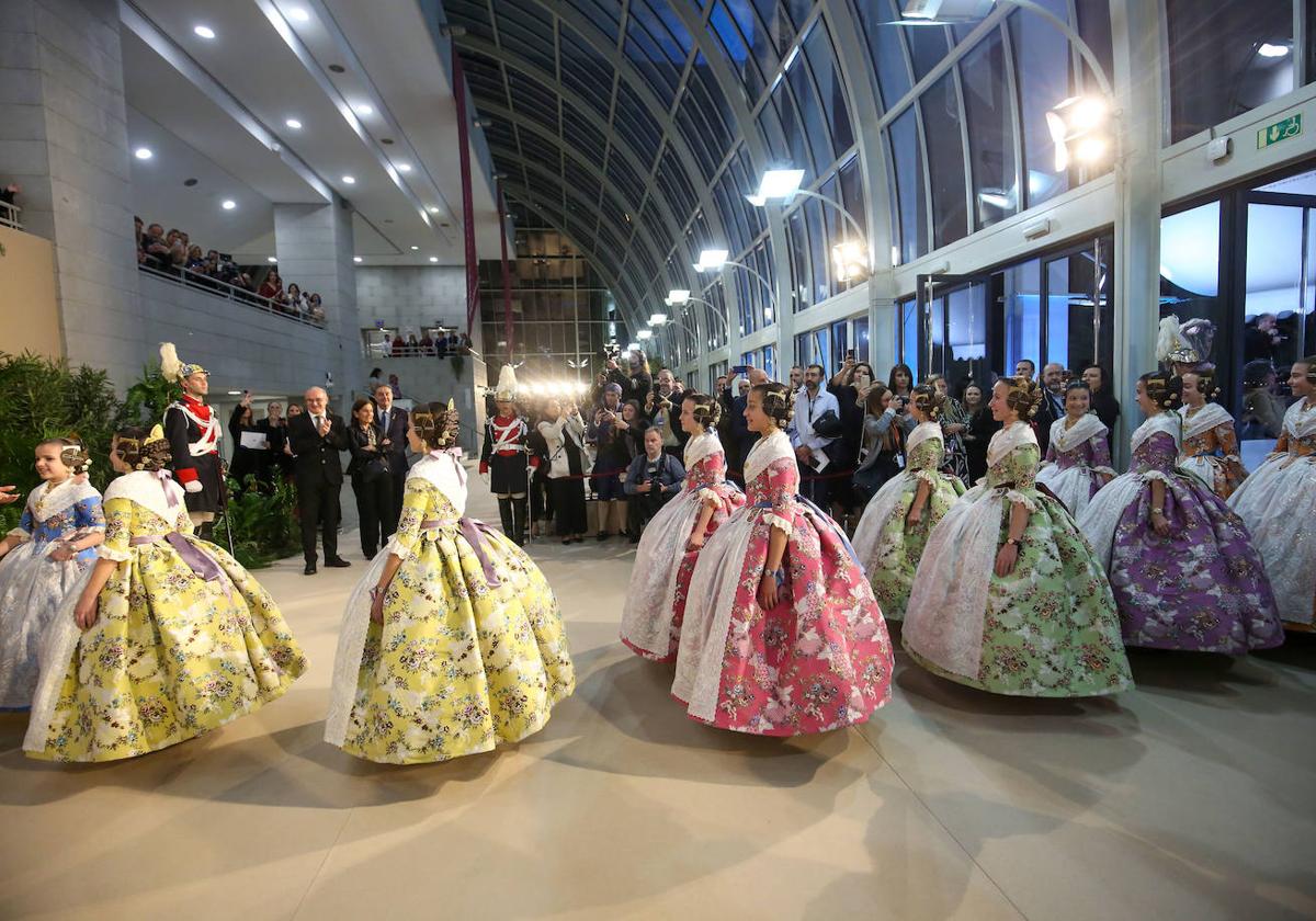 La alfombra roja de la exaltación de María Estela Arlandis