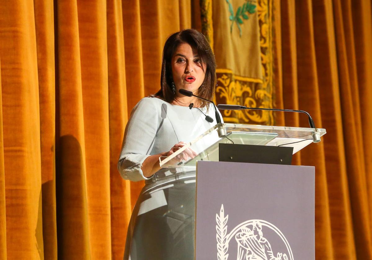 Hortensia Roig durante el discurso en la exaltación.