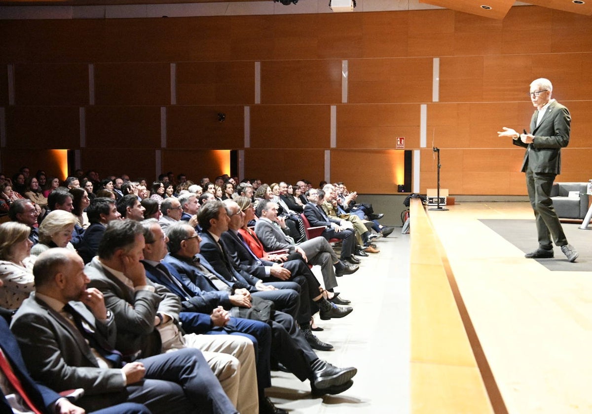 Intervención de Marco Muñoz durante el acto de presentación del programa.