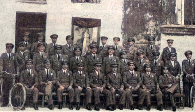 Imagen principal - La Policía Local de Alzira cumple 150 años