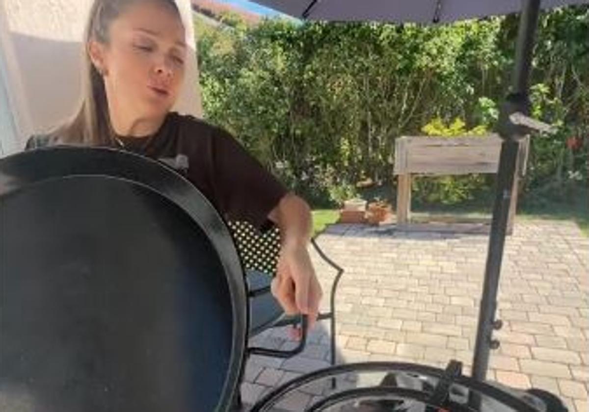 Una 'tiktoker' muestra lo que cuesta hacer una paella en Estados Unidos y se vuelve viral