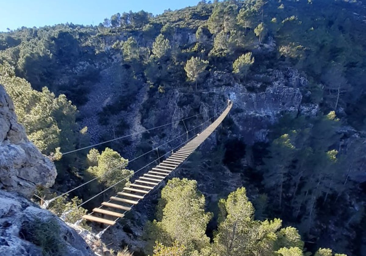 El puente tibetano de Enguera.